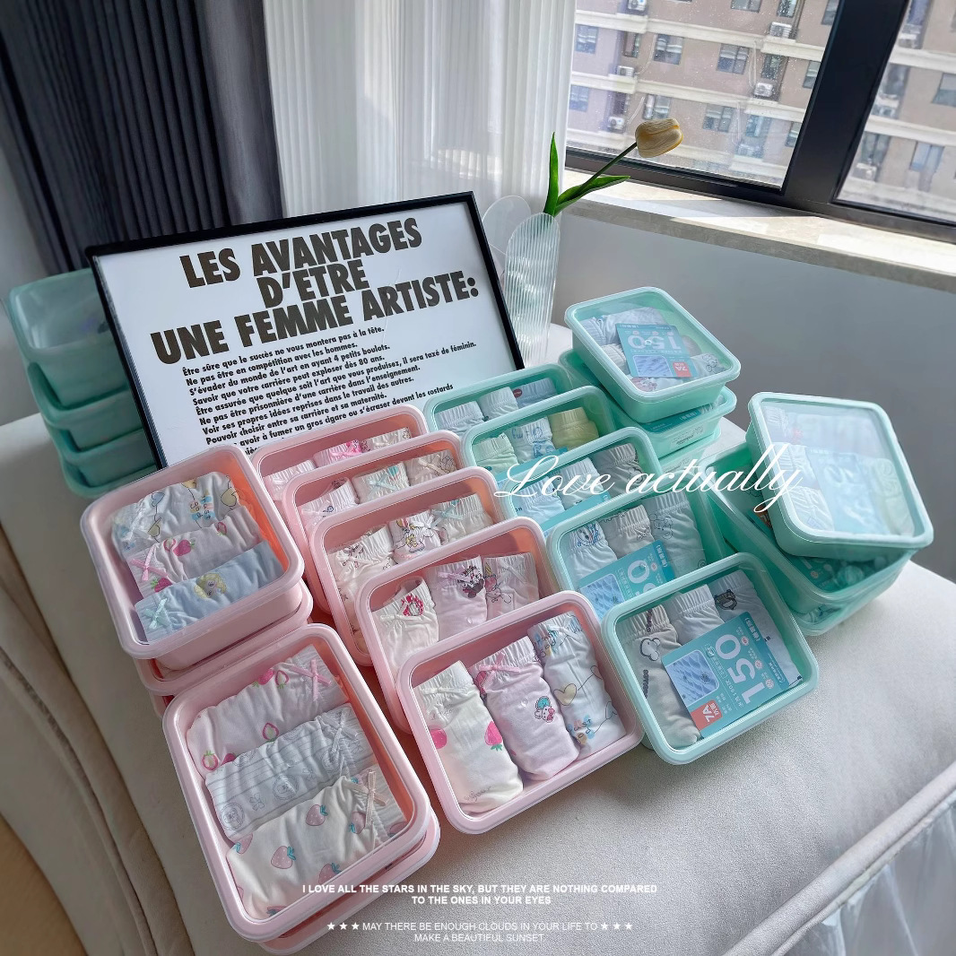 Children's Underwear for Small and Medium-Sized Kidsren 50 Count Tencel Modal 7A Antibacterial Fabric High-Value Three-Pack with Random Patterns