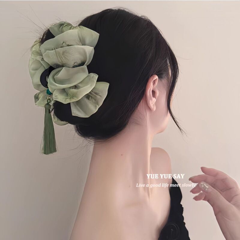 この緑だけ〜レトロなタッセルクラウドメッシュクリップ新しい中国風ファッションサメクリップトラベルヘアピン|undefined