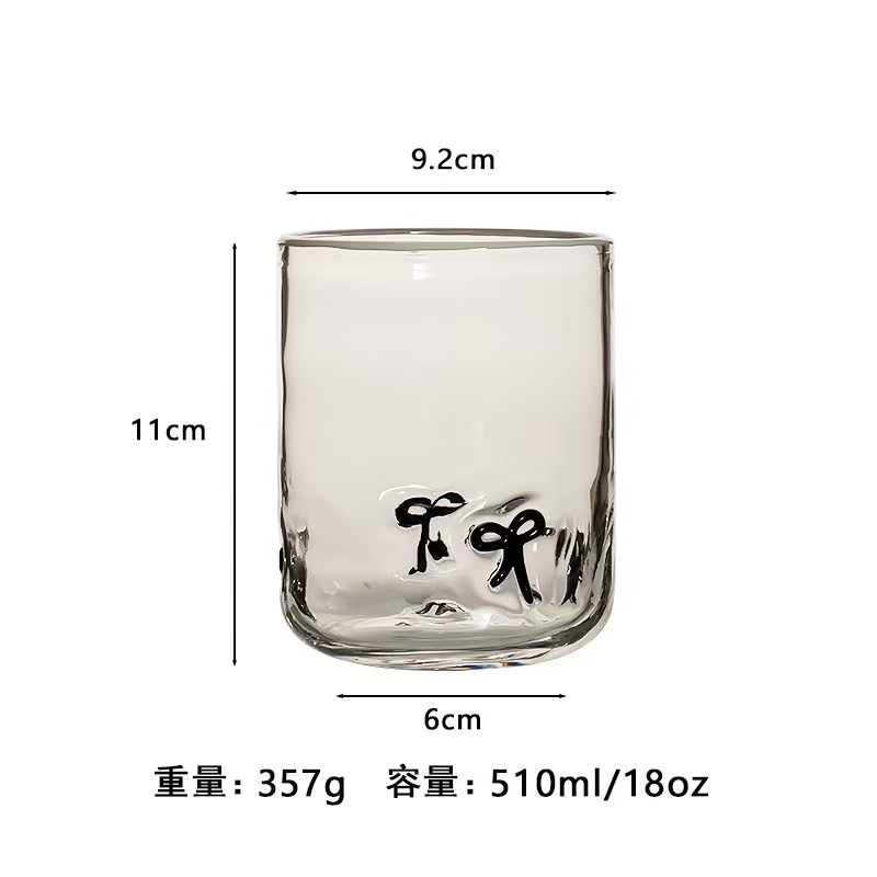 검정 나비 리본 패치는 맞춤 제작이 필요합니다.