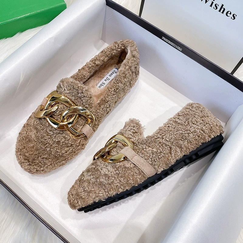 Женская зимняя верхняя одежда, меховая обувь 2025 года, новые лоферы из овечьей шерсти с плюшевой толстой подошвой, женские туфли больших размеров от 41 до 43.