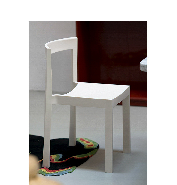 8e86dd01-8cab-47da-8bda-352fa92267d5.jpe