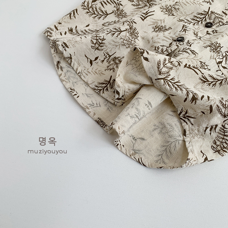 Camisas japonesas de manga corta para niños y niñas 2025 primavera y verano nuevo estilo coreano ropa para niños camisa marea Huzhou Zhili ropa para niños