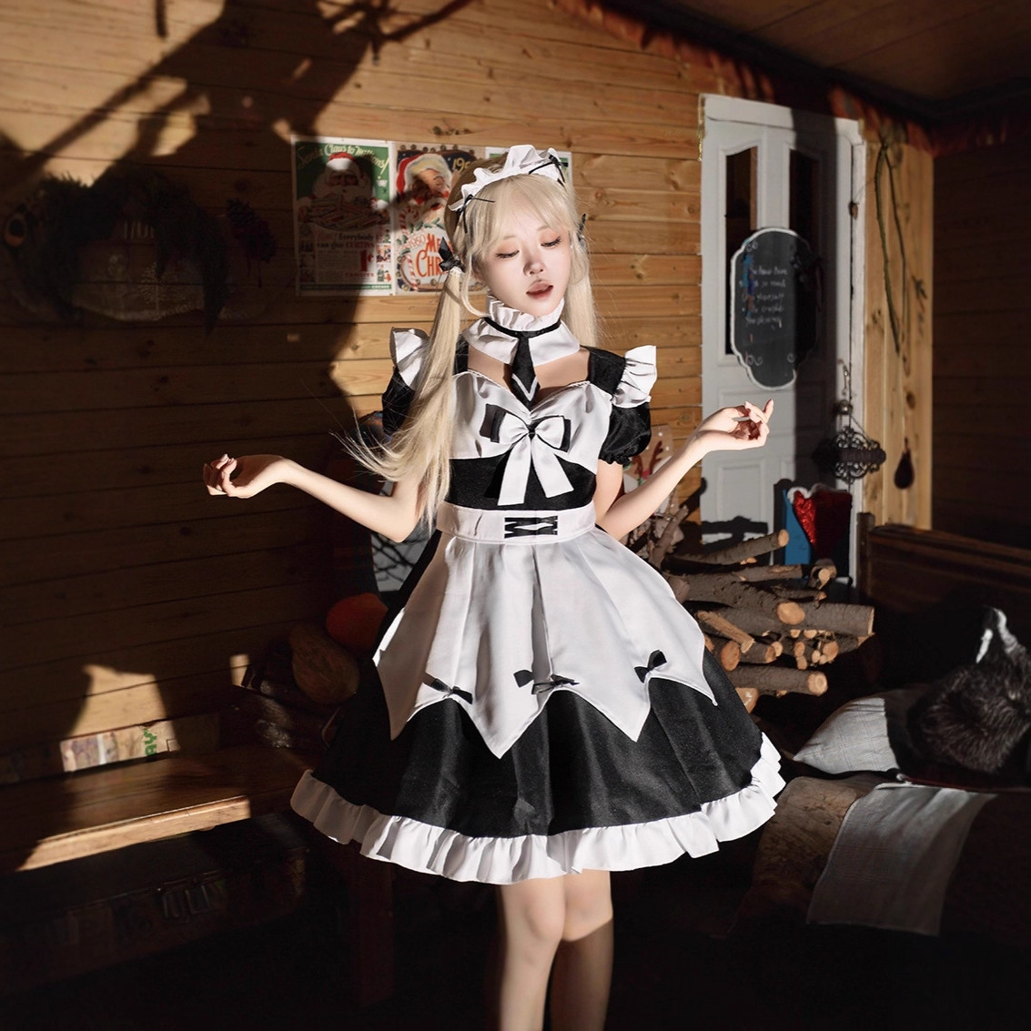 Cosplay Japanese Style Soft Girl Maid Dress Pure and Cute Black and White Classic Maid Uniform Suit Character