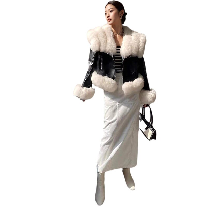 2025 Winter Fox Fur Sheepskin Shawl Collar Fur Coat Women's Fur Integrated Coat for Petite Women Winter