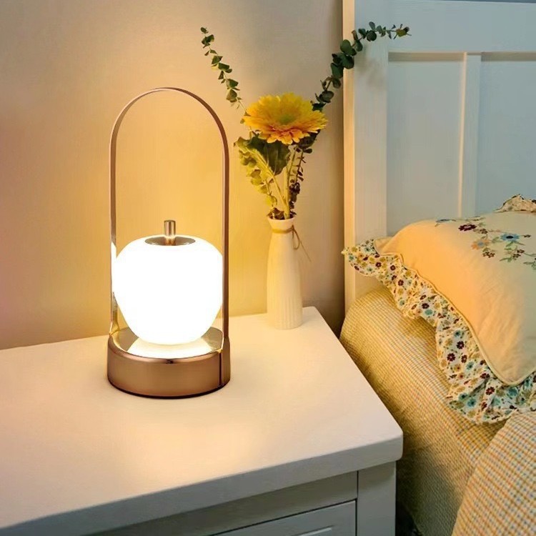 Lámpara Nocturna Portátil Recargable con Protección Ocular para Dormitorio