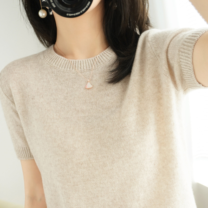 Pullover Knitwear for Women, Non-Cashmere Round Neck Short-Sleeved Loose T-Shirt with Knitted Knitwear, Spring and Autum Short Top