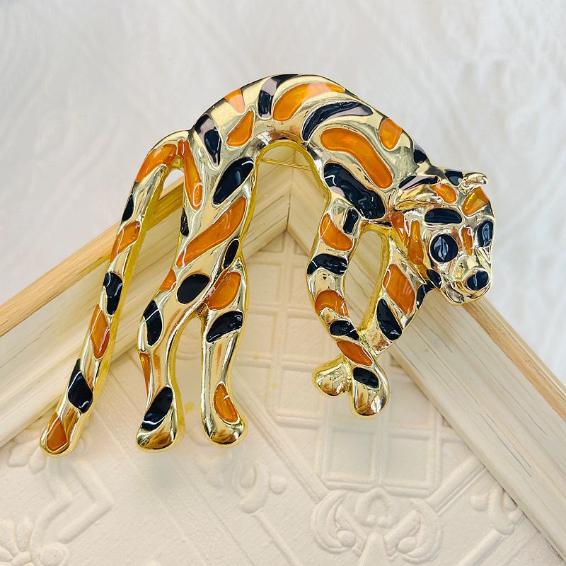 34g Weight Brooches Classification Festival Occasion Alloy Material Leopard Pattern All Seasons Season Women's Gender Enamel Design Basic Style Basic Pin Leopard Alloy Enamel Women's Brooches 无