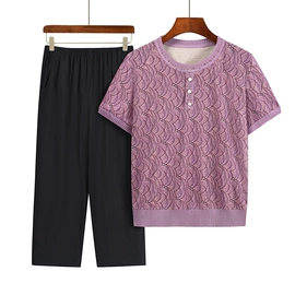 中老年休闲套装;中老年毛衣、针织衫;时尚休闲套装