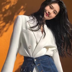 春秋季女装2025年新款中长款白色西装外套薄款设计感小众炸街西服