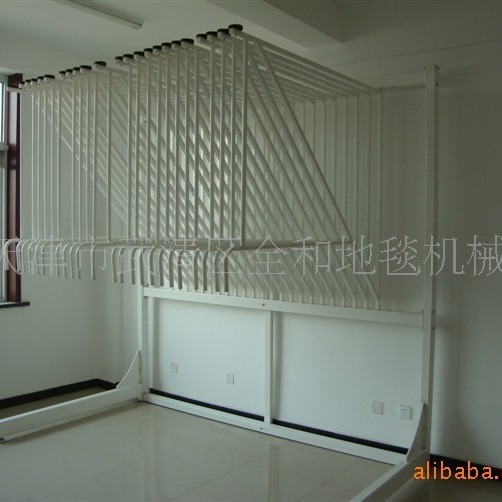 地毯展示架毛毯垫子样品吊挂翻页式展架扇叶型地毯展示架斜撑展架