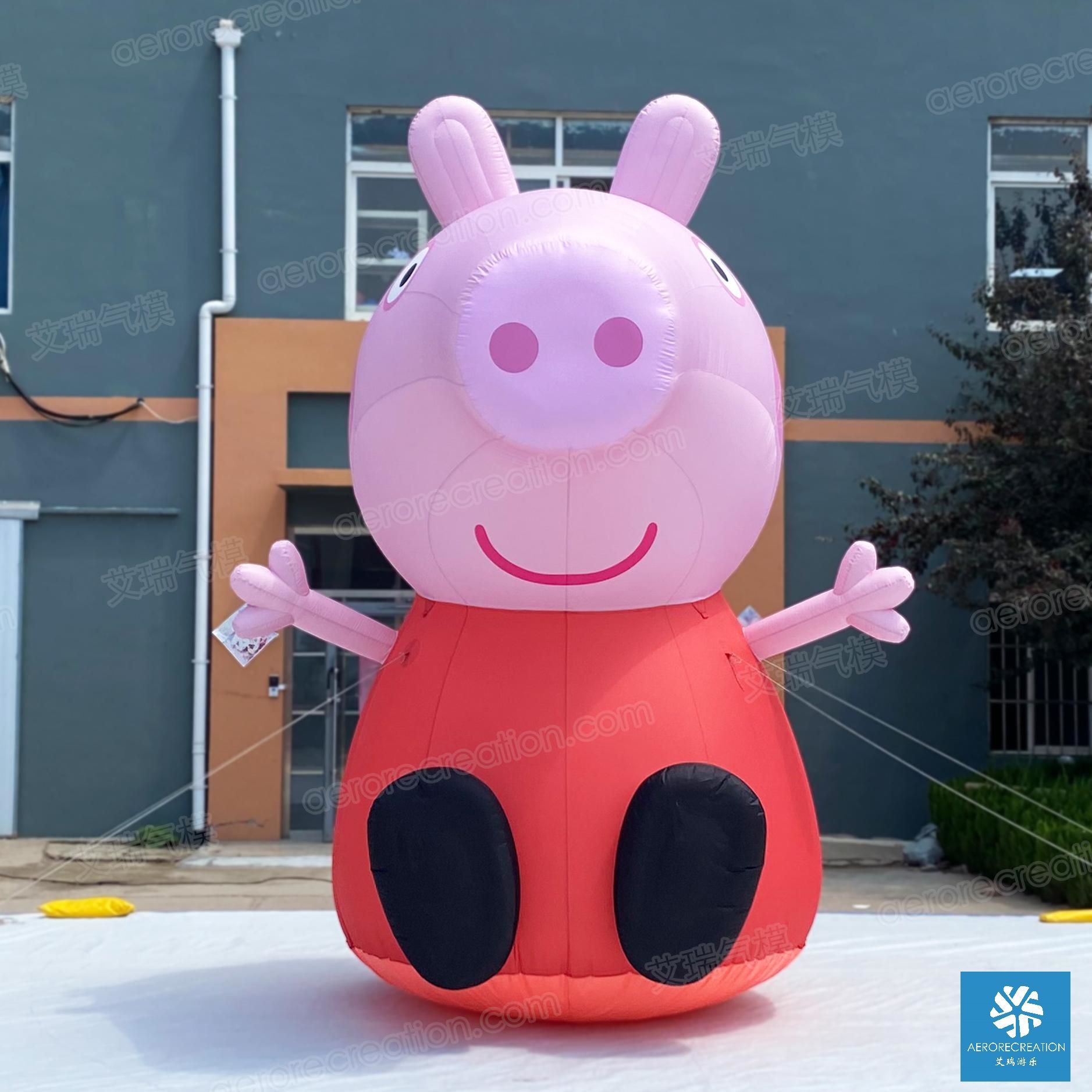 【厂家直销  批量发货】高4.5m 小猪佩奇爆款IP卡通充气气模美陈