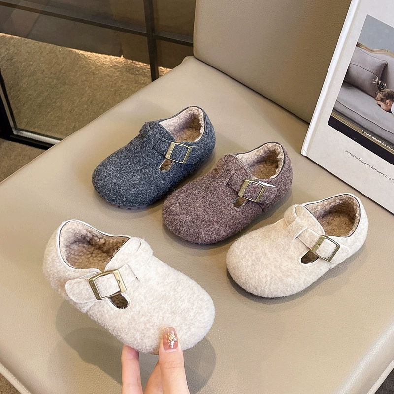 Корейская версия детской зимней хлопчатобумажной обуви Birkenstock 2025 новые теплые и бархатные туфли-шапочки для девочек на мягкой подошве с защитой от холода для детей среднего и старшего возраста