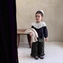 2025 秋の新女の子花柄ベビードールシャツ韓国ベビーファッショナブルな蓮の葉ラペル長袖シャツトレンディ
