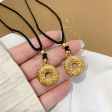 Խ��ɳ������ƽ���۵����������ַ��S�����Ʒ�ò���ɫ���K��Ů