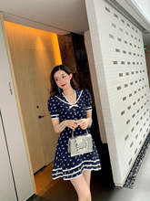 深圳南油高端原單MIU家22春夏撞色緞帶裝飾海軍領貓咪印花連衣裙