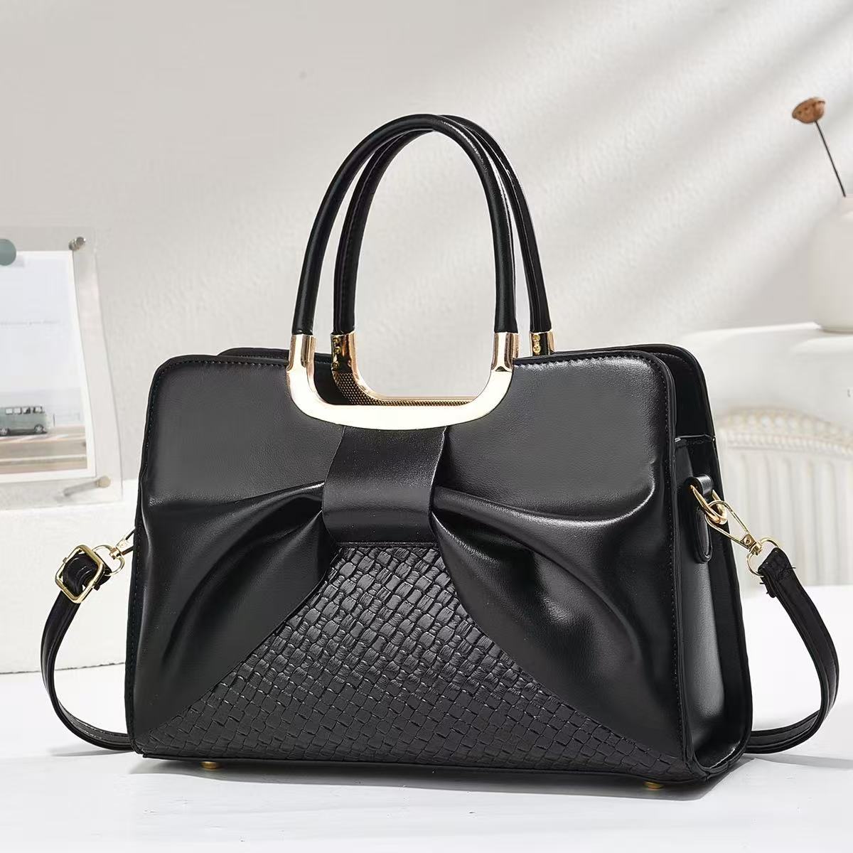 Bolso de gran capacidad Bolso femenino de moda Bolso de madre de mediana edad Bolso bandolera de un solo hombro atmosférico de alta gama