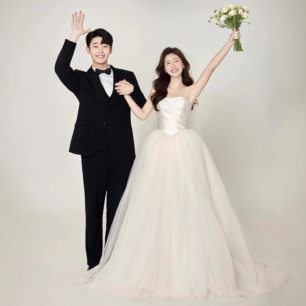 French Satin Wedding Dress 2026 New Style Strapless Ultra-Fairy Simple Floor-Length White Gown