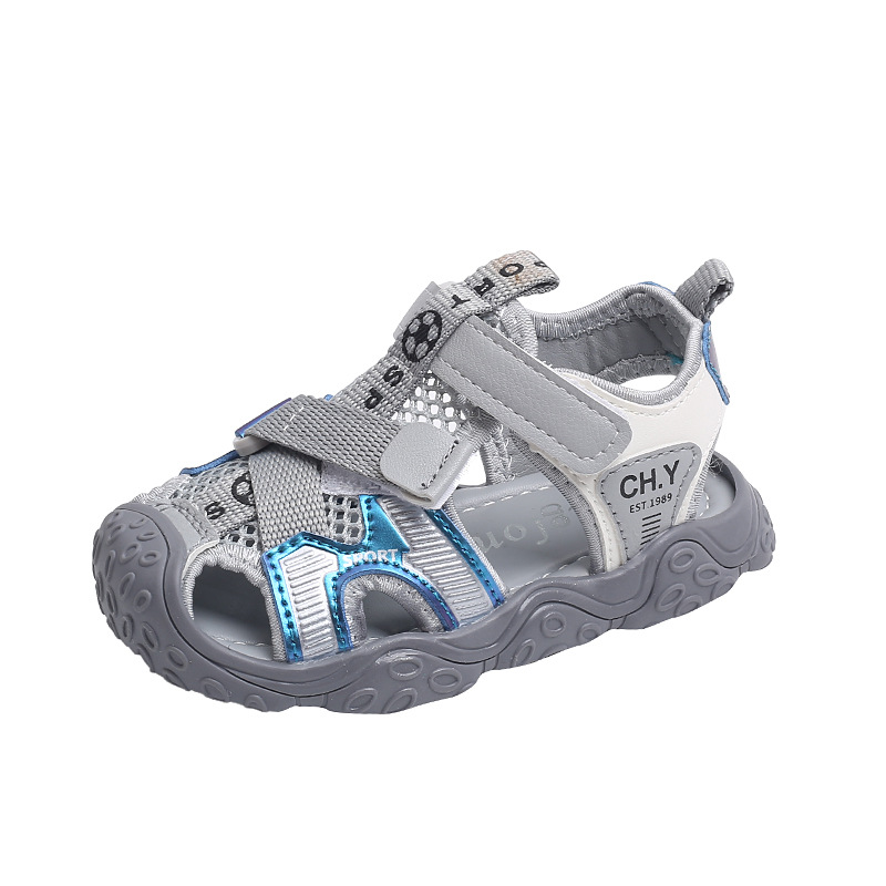 Sandales pour enfants d'été 2023, chaussures de plage anti-coups de pied Baotou à semelle souple pour garçons, sandales de sport creuses pour filles_voghion.com