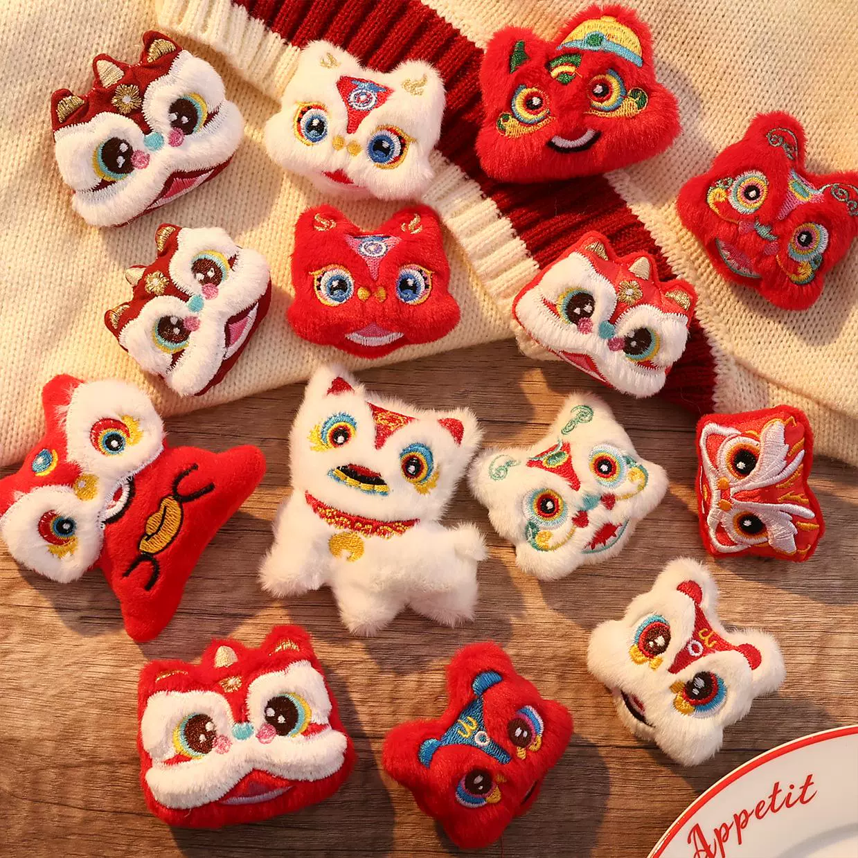 Новогодняя плюшевая брошь с изображением льва, год зодиака, китайский стиль, подвеска, кукла, весенний фестиваль, сумка для одежды, аксессуары