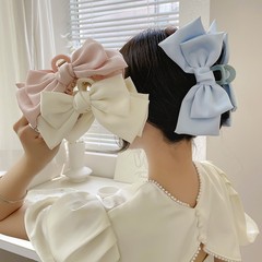 逃げている王女の大きいサイズの蝶のクリップの気質のヘアピンの女性の後頭部のヘアピンのネットの赤いハイエンドのサメのクリップの頭飾り