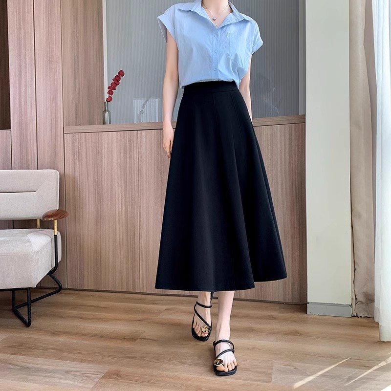 Black skirt
