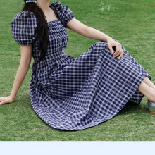 章某楠同款 因曼法式格纹连衣裙2025夏季女装新款泡泡袖a字裙子
