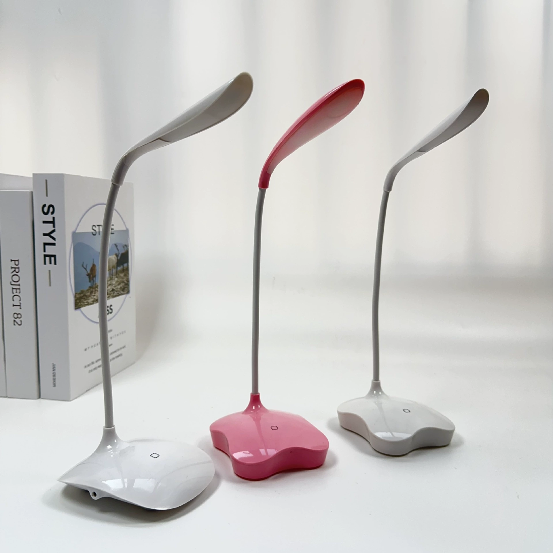 Зарядная настольная лампа, светодиодная настольная лампа, модная настольная лампа, книжная лампа, зажим настольная лампа, настольная лампа с четырьмя листами