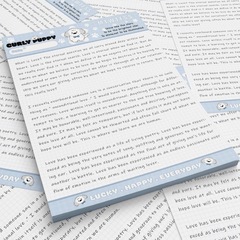 新型b 5巻毛の子犬は紙の本をたたいて高顔の値のかわいいノートの学生は本を摘んで手紙のノートを引き裂くことができます。
