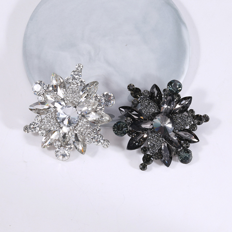 Lady Flower Alloy Inlay Artificial Crystal Women's Brooches display picture 5