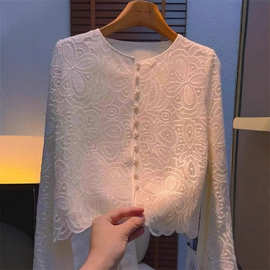 高级感法式蕾丝镂空提花衬衫女秋冬新款职业通勤单排扣衬衣A6497