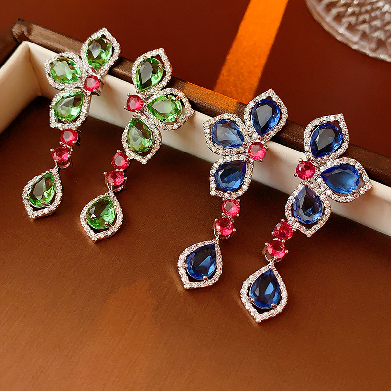 1 Paire Dame Fleur Placage Incruster Le Cuivre Zircon Boucles D'oreilles display picture 1