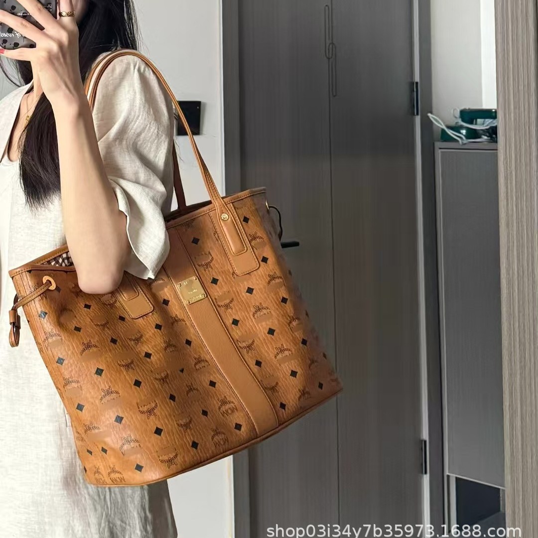 MC家字母包小号生日送礼单肩包母亲礼物托特手提女士包包时尚百搭