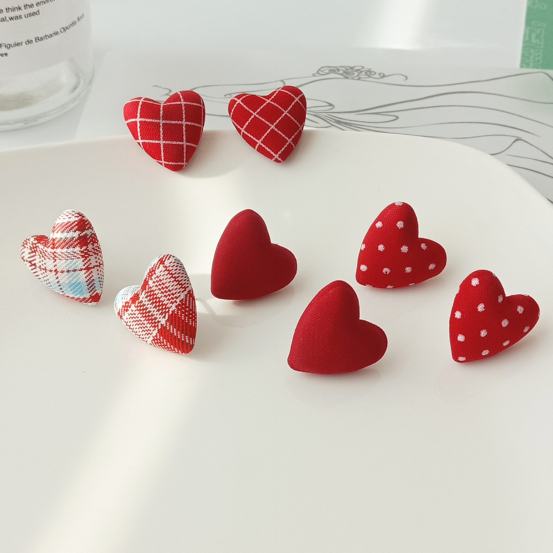 1 Pair Sweet Plaid Polka Dots Heart Shape Cloth Resin Ear Studs display picture 1