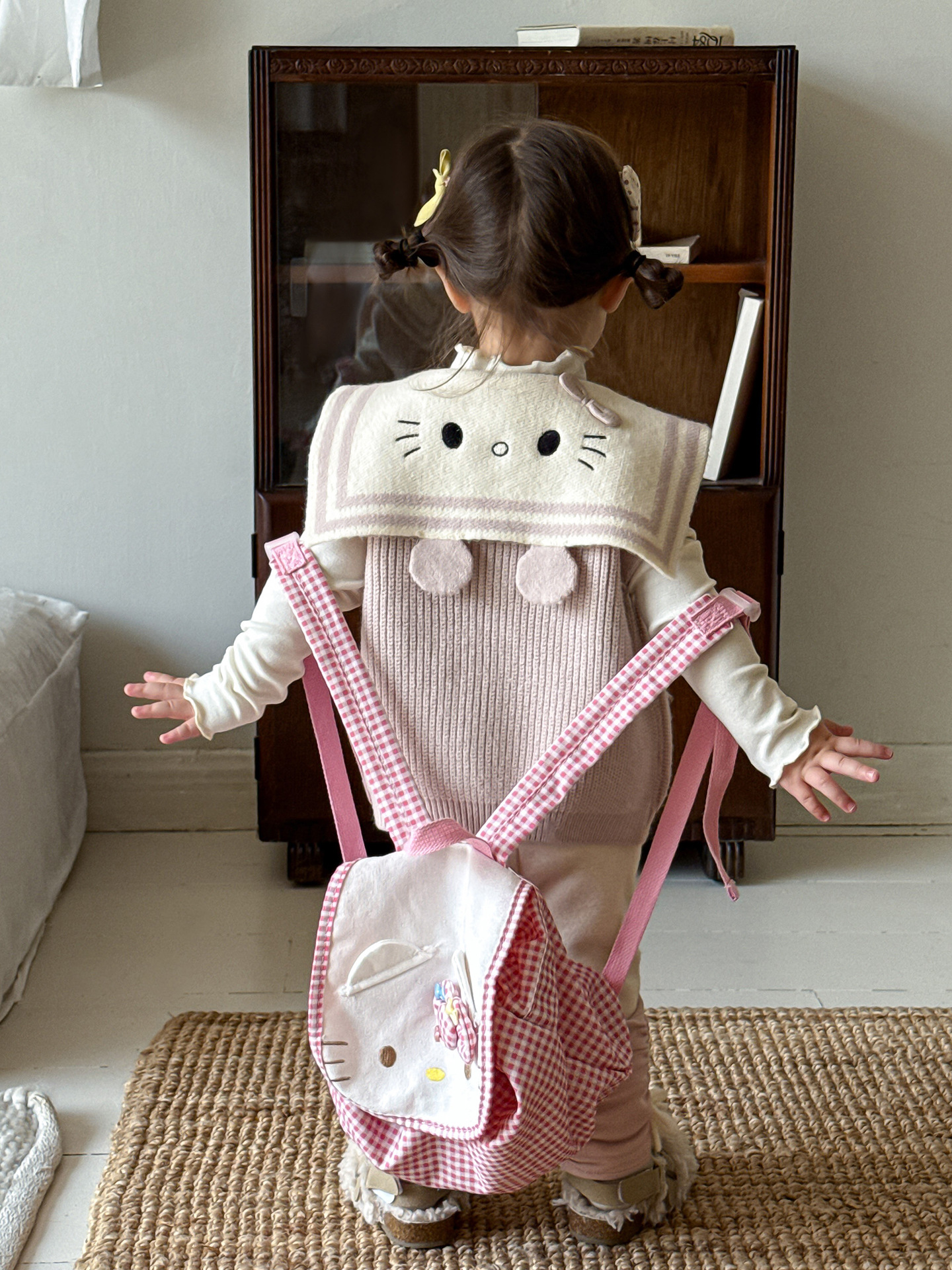 Sugar Pear ropa infantil chaleco de otoño 2025 nuevo suéter de punto para niñas ropa infantil chaleco de bebé de un año