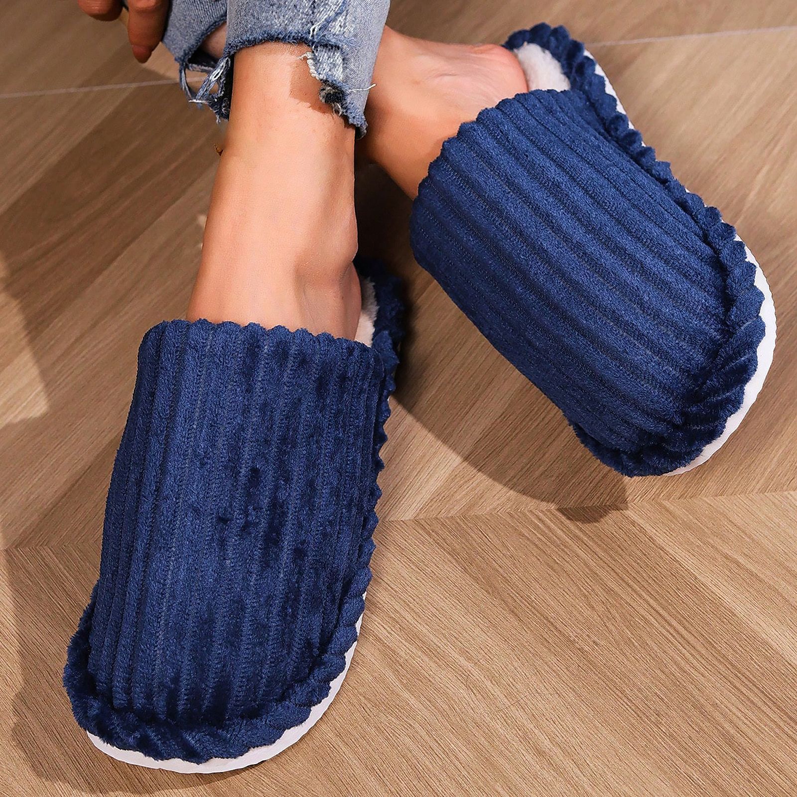 Muebles zapatos de algodón estriados zapatillas de cabello de invierno mujeres vestidas externas antideslizantes interior zapatillas de algodón peludo de fondo grueso image 5