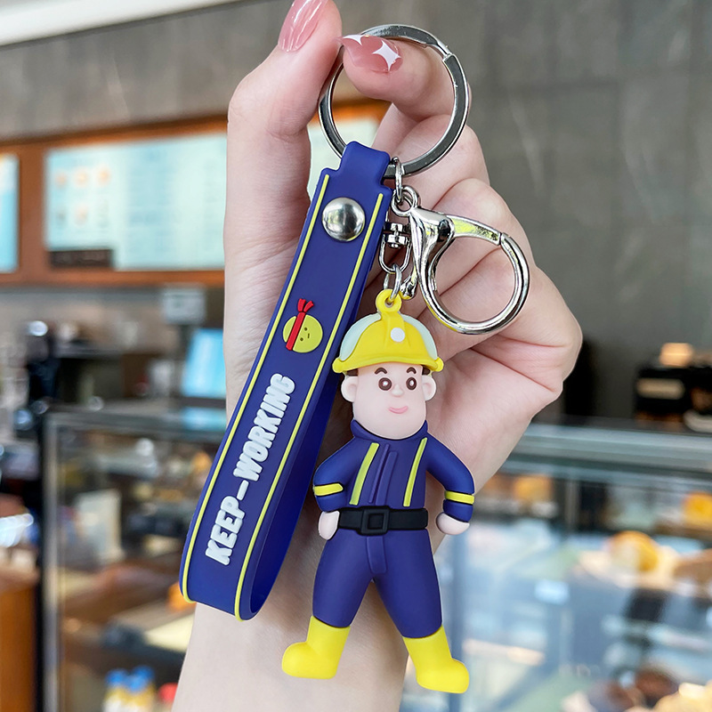 Venta directa de fábrica llavero colgante pequeño muñeca tridimensional llavero de coche mochila escolar colgante puesto al por mayor productos pequeños