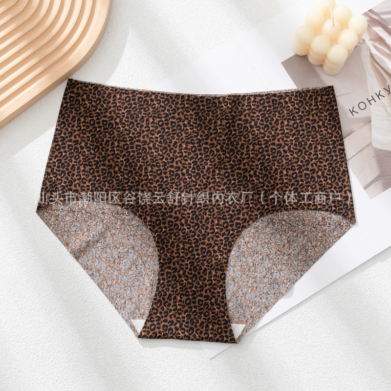 Pantalones interiores europeas y americanas de tamaño grande de hielo sin marcas de leopardo femenino sexy alquiler de algodón grande al por mayor