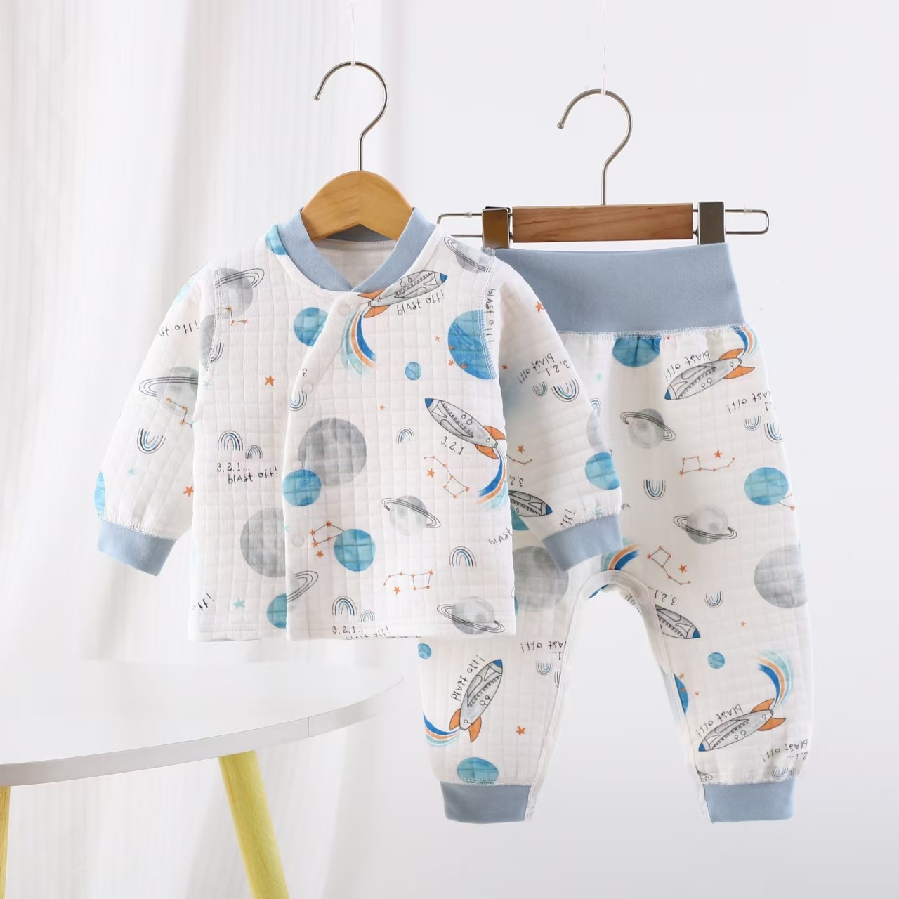 Baby calentamiento traje de algodón intercalado invierno sin hueso separación sin quitar ropa de bebé otoño invierno dos piezas de invierno clase A
