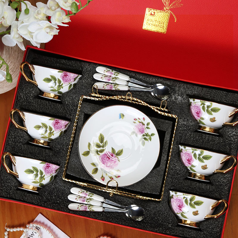 Taza y platillo de café de porcelana taza y platillo de cerámica estilo europeo Oro Negro taza de té Flor de alta calidad juego de té de la tarde caja de regalo