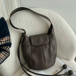 2026�¿��Ϲϰ�Ů��С���OӋ�μ�б����r�Џ͹�Ҹ��ˮͰ��ins�L