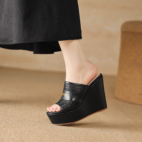 Sandal cao gót nữ hở mũi quai ngang đế xuồng da bò — màu đen, màu trắng ngà