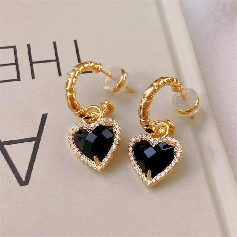 Women's Gender 1 Pair Retro Heart Shape Plating Inlay Alloy Artificial Gemstones Drop Earrings