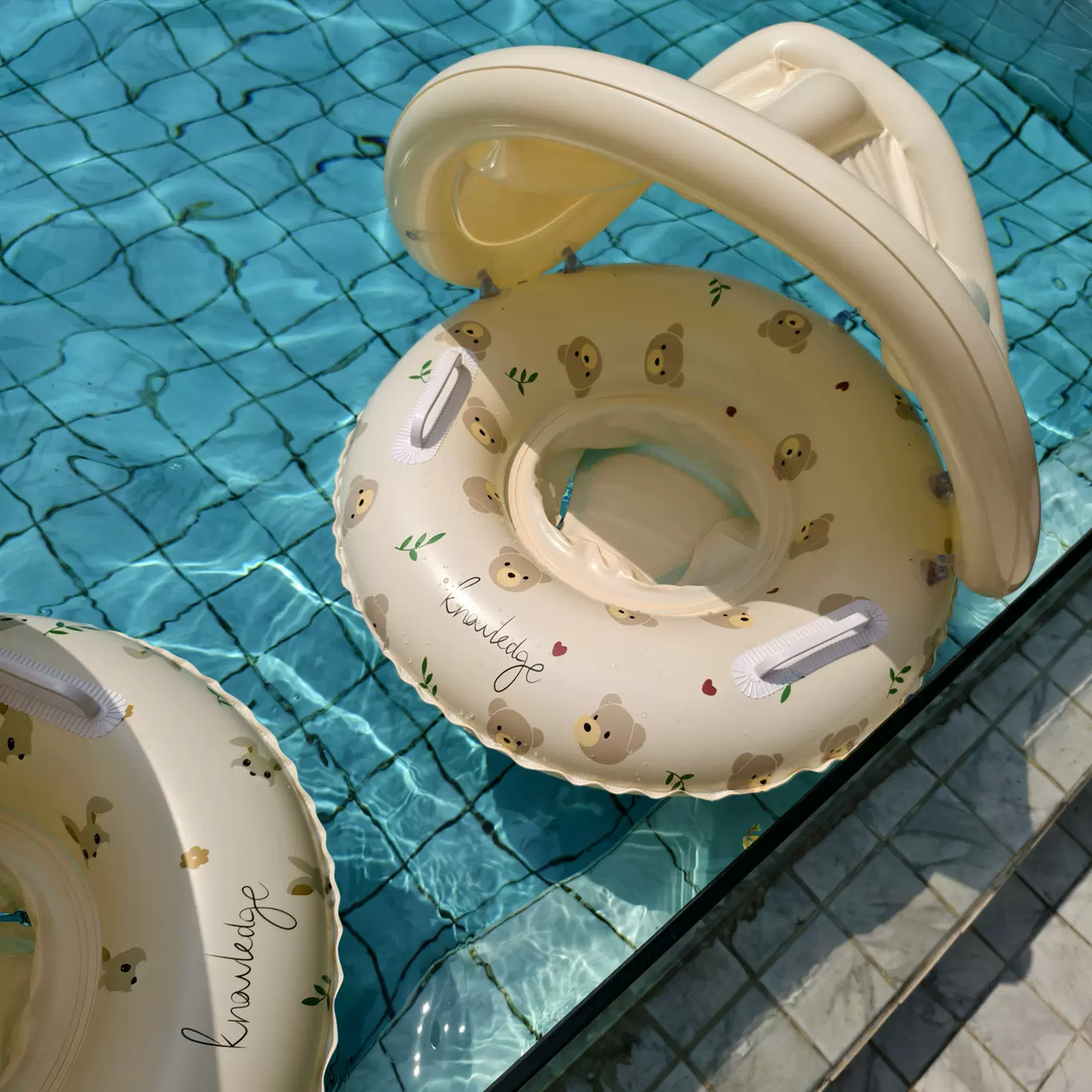 跨境热销坐圈充气游泳圈熊仔开叉圈儿童裤兜泳圈美人鱼带蓬座圈