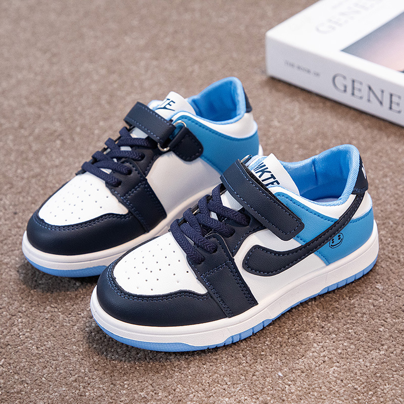 Zapatillas de deporte para niños nuevas 2023 primavera y otoño cómodos zapatos blancos transpirables zapatos para niñas zapatos casuales para niños