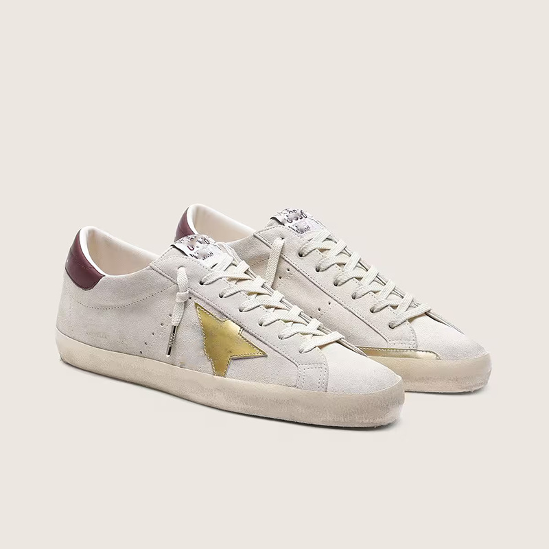 Korean Style Gg White Sneakers with Vintage Star Design, Classic Versatile Large Size Men's Sneakers with Hidden Height Increase, Distressed Shoes Korean Style Gg White Sneakers with Vintage Star Design, Classic Versatile Large Size Men's Sneakers with Hidden Height Increase, Distressed Shoes