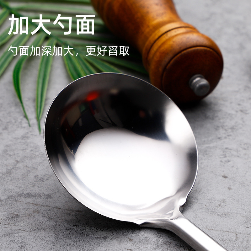 卸売りの大きいスプーンの炒め物のシャベルの調理器具のステンレスのシャベルの家庭用の厚い調理道具の台所セット|undefined