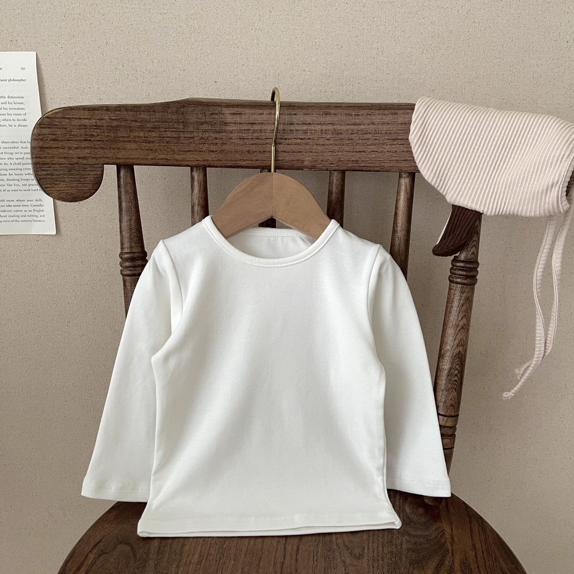 Simple Style Solid Color Cotton Baby Clothing Sets display picture 14