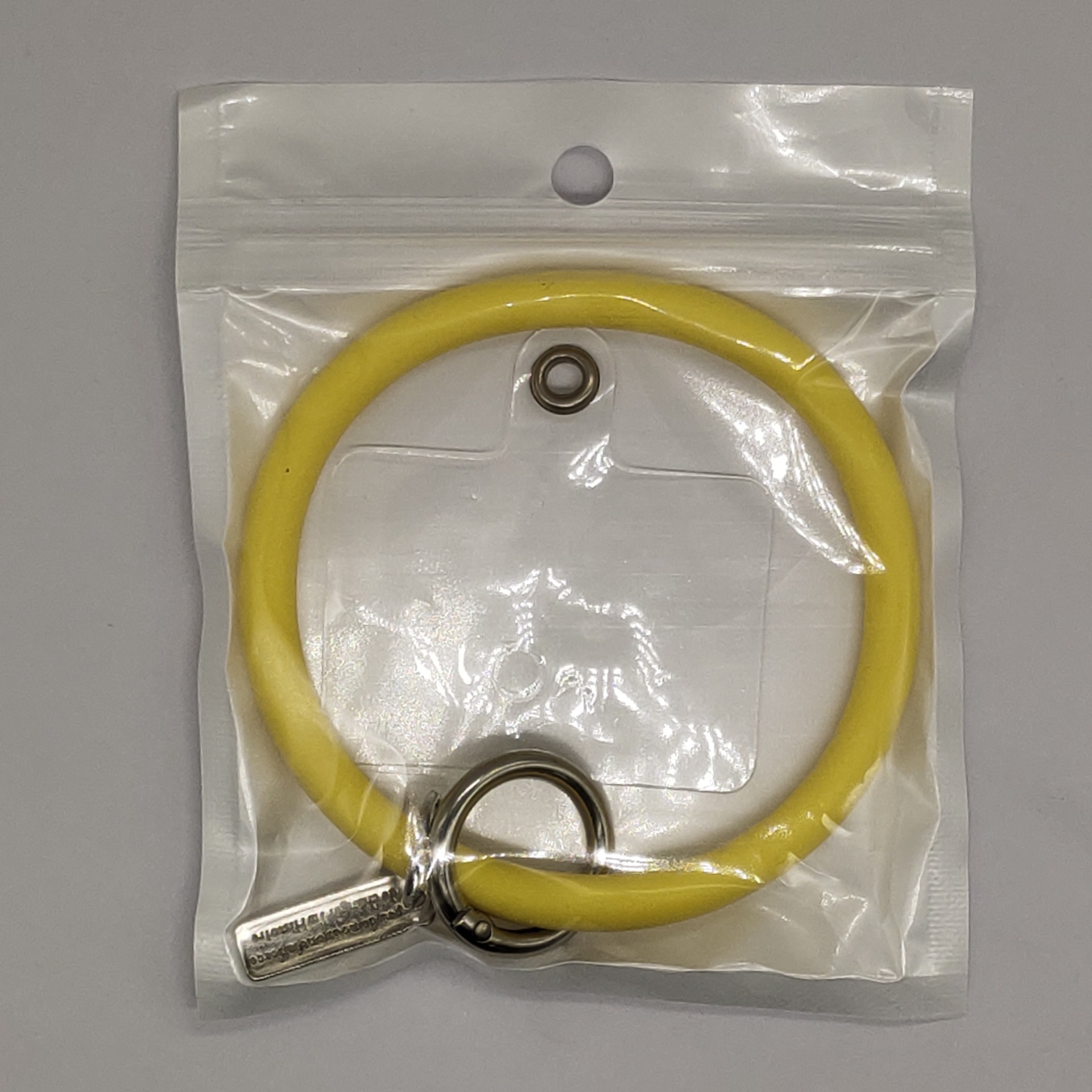 노란색 진주빛 가방 포장