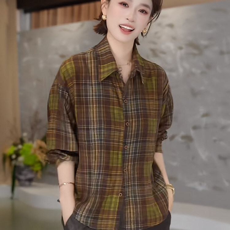 American-style retro plaid long-sleeved shirt for women, 2026 autumn new collection, elegant, versatile, slimming, and loose-fitting top American-style retro plaid long-sleeved shirt for women, 2026 autumn new collection, elegant, versatile, slimming, and loose-fitting top