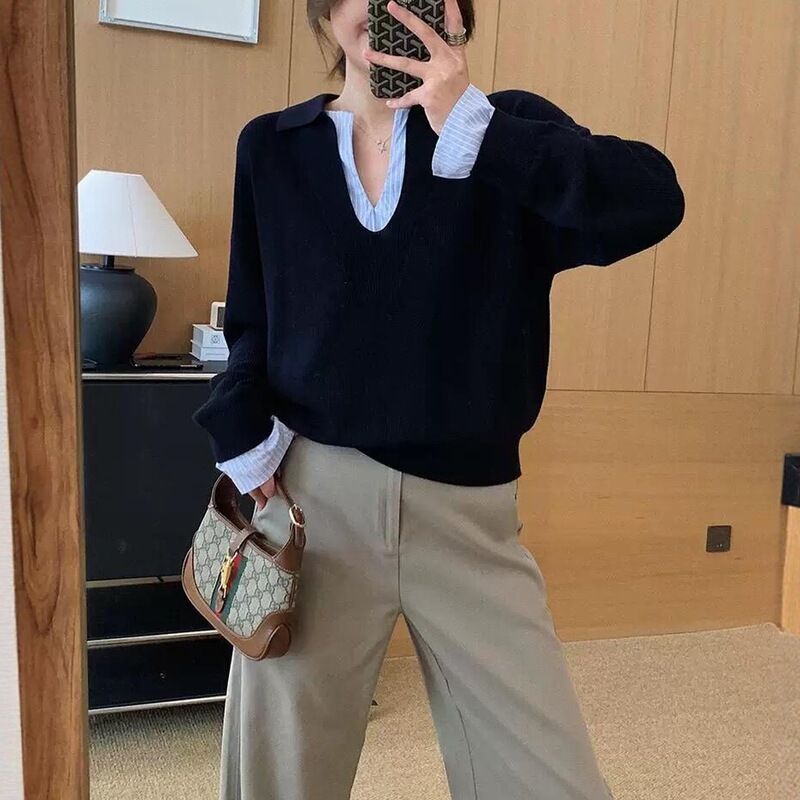 松弛感时髦撞色假两件拼接针织衫毛衣女秋冬季设计感宽松V领上衣|undefined